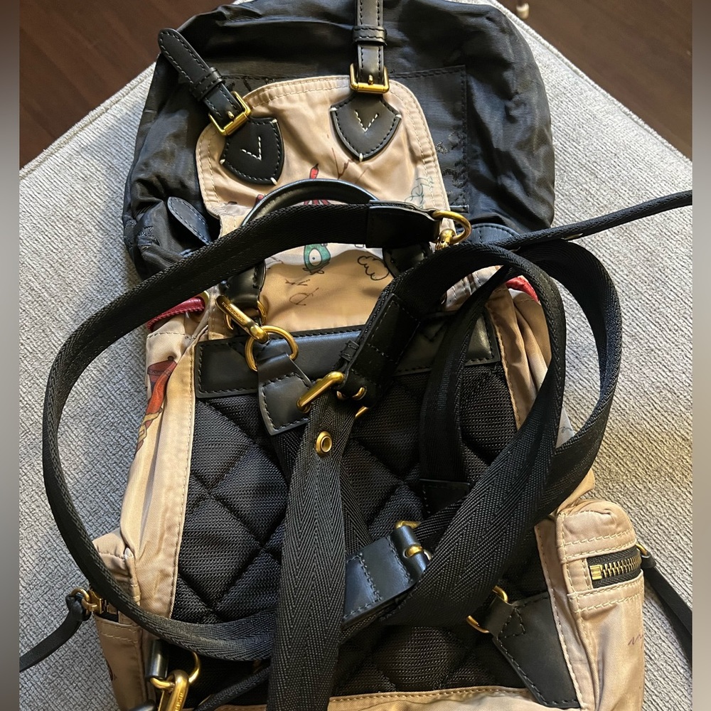 BURBERRY GRAPHIC CARTOON BACKPACK - Picture 2 of 12